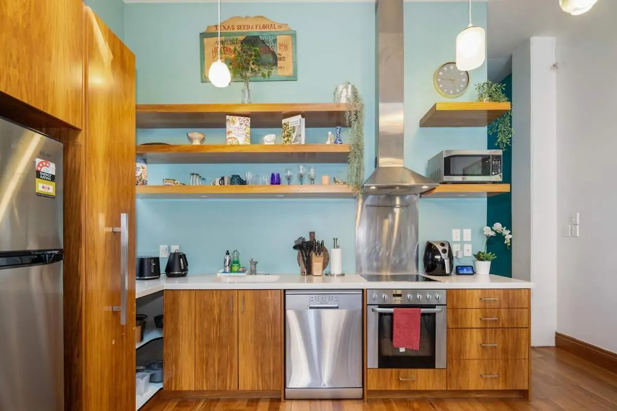 The Birds Nest - Central City Loft Wellington
